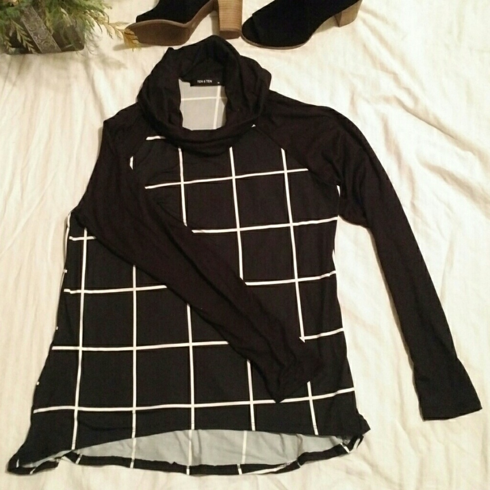 *CLEARANCE* Black/White Cowlneck L/S Contrast Top - Picture 4 of 6